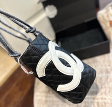 Load image into Gallery viewer, Mommy bag black
