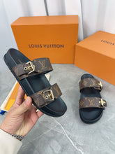 Load image into Gallery viewer, Mommy sandals
