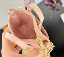 Load image into Gallery viewer, Baby girl bag 0-3 months - 5 years old
