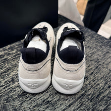 Load image into Gallery viewer, Mommy shoes
