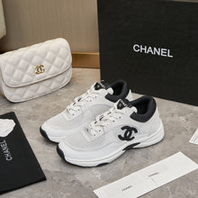 Load image into Gallery viewer, Mommy shoes
